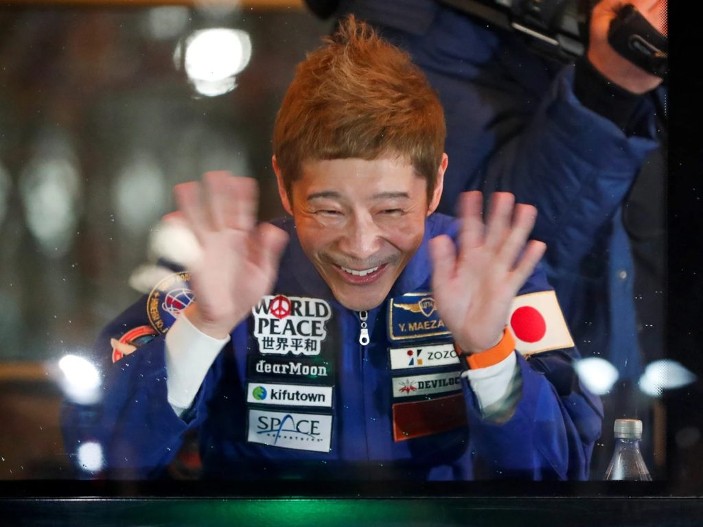 Japanese Billionaire Arrived at the ISS for 12-Day Tourist Trip 27 – Japanese-Billionaire-Yusaku-Maezawa-2