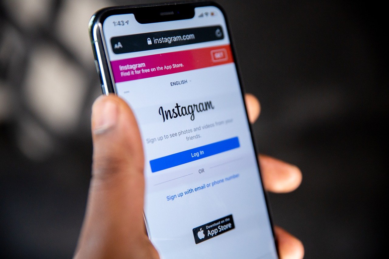 Instagram is Launching Subscription Fees Up to $99: The Looming Monetization Race 26 – instagram-3