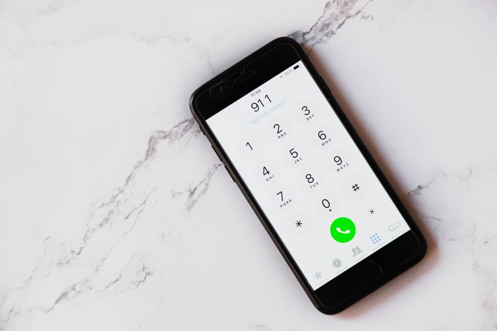 Skype Users in the US Can Now Dial 911 and Share Location 27 – skype-81181715