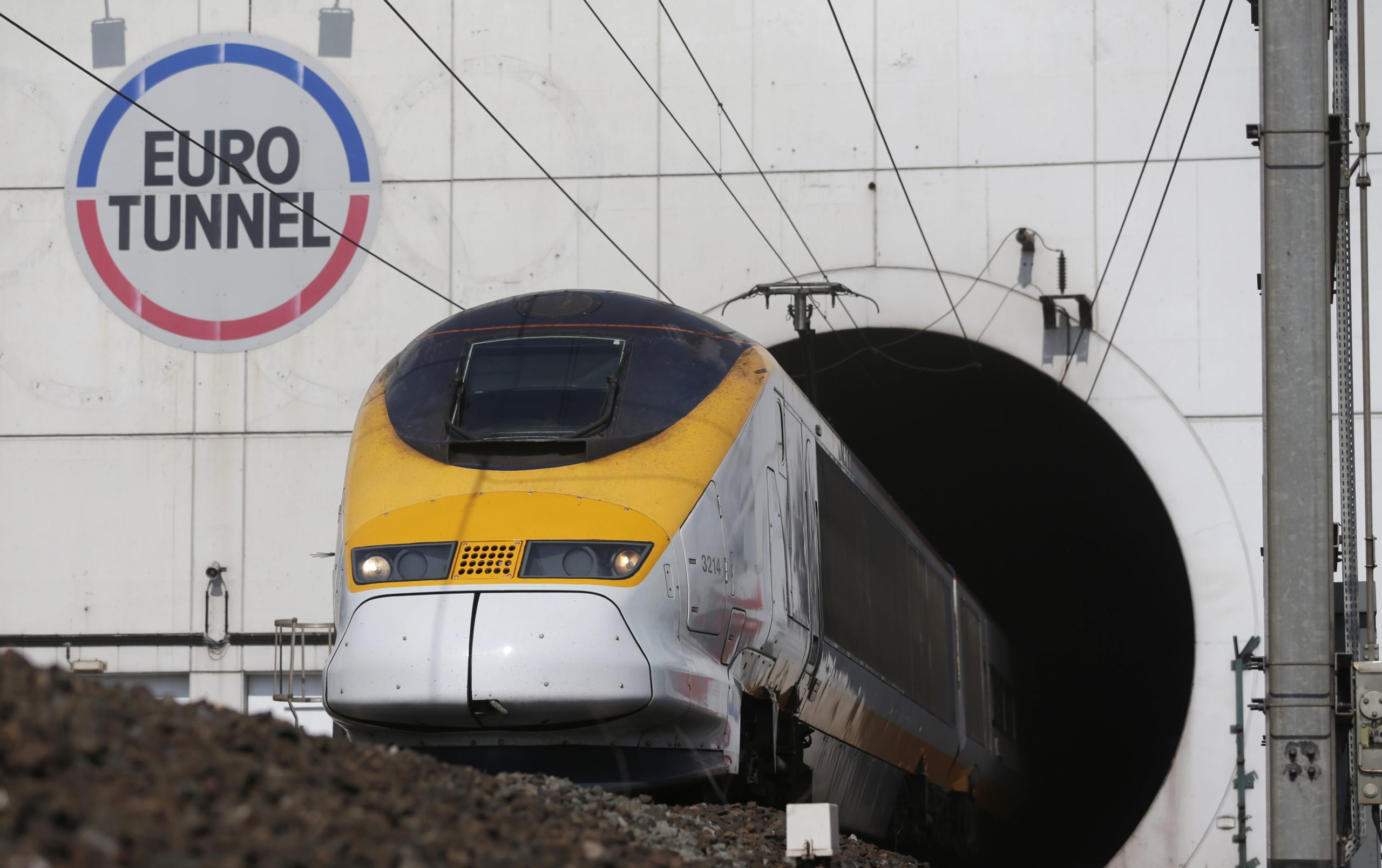 channel-tunnel-658745