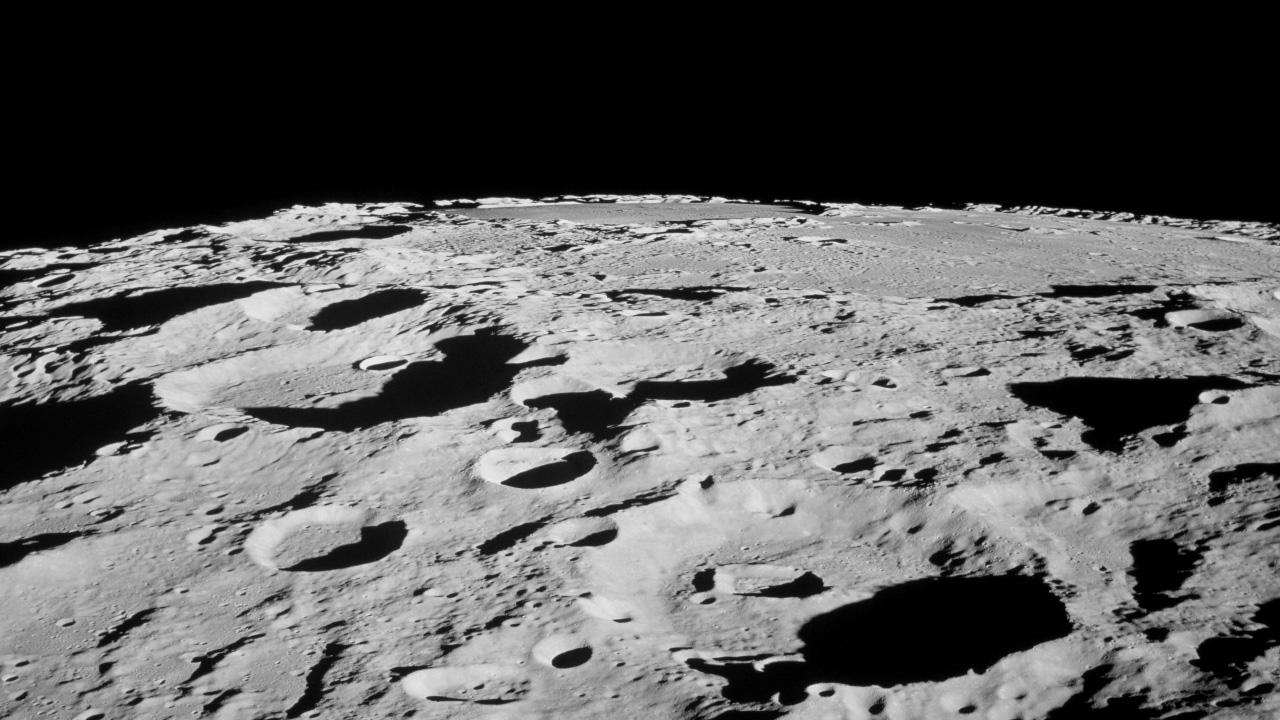 Scientists Extract Gases From Lunar Soil Collected on Moon’s Surface 50 Years Ago 26 – moon-surface-654987
