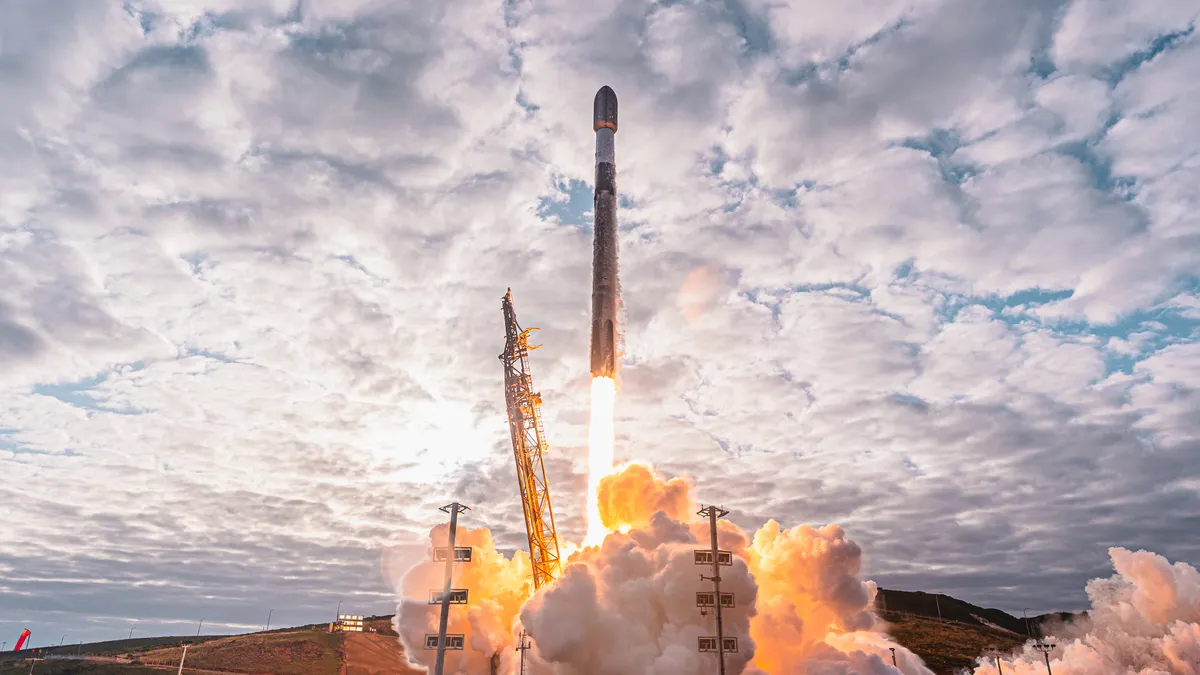 SpaceX-Falcon-9-rocket-launch-123123